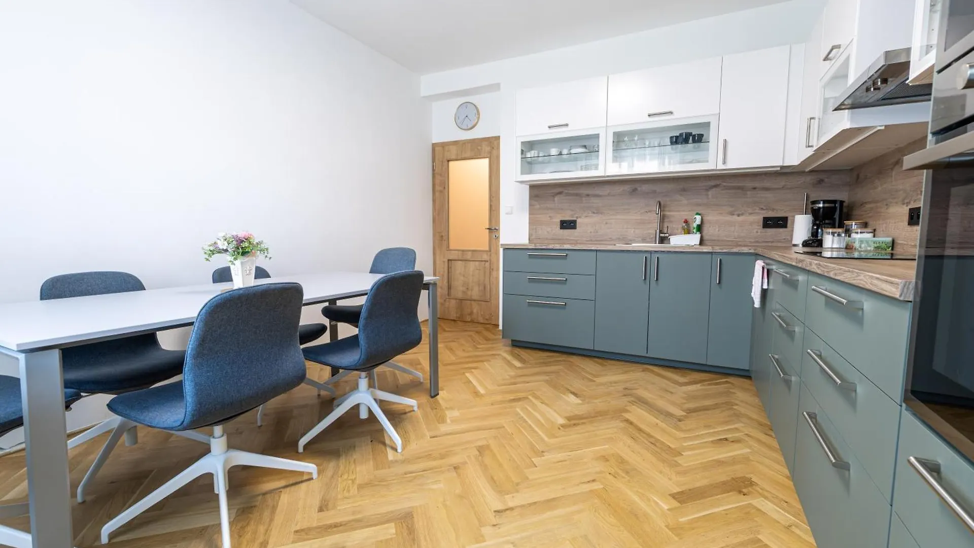 Spoon Apartment Praga República Checa